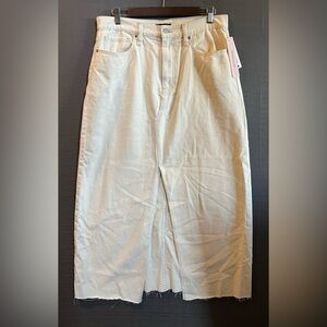 NWT Aqua Off White Denim Cotton Midi Skirt. Pockets. Raw Hem. Western. Size L